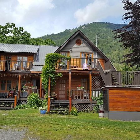 Kaslo Manor Lodge Екстер'єр фото